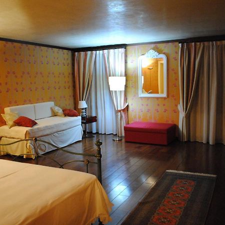 Hotel Locanda San Giacomo Agliano Terme Room photo